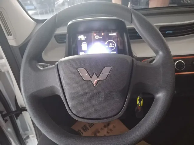 Wuling Hongguang Mini EV — Фото автомобиля 8