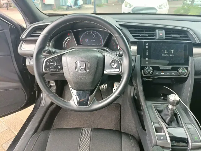 Honda Civic — Фото автомобиля 5