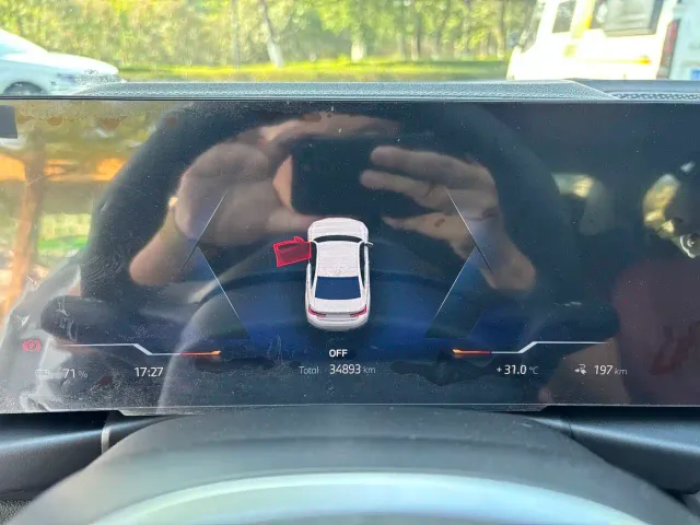 BMW i3 — Фото автомобиля 10