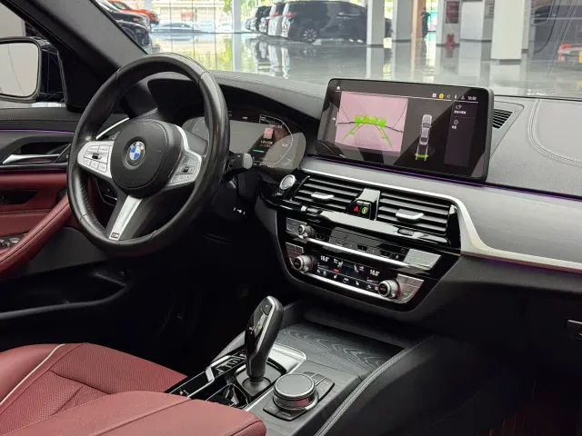 BMW 5 Series — Фото автомобиля 20