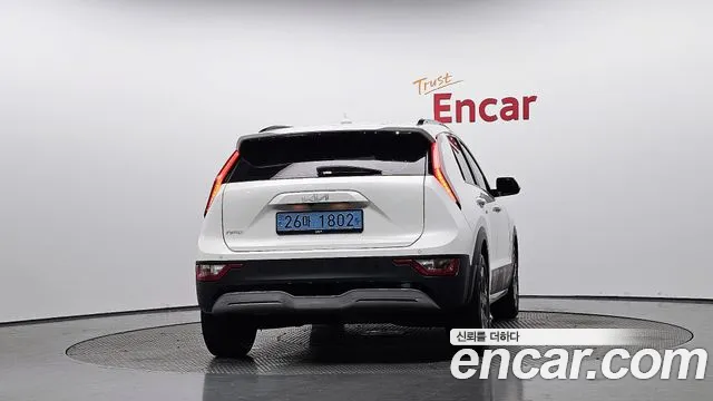 Kia Niro — Фото автомобиля 4