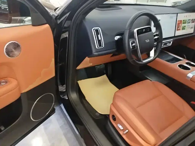 Li Auto L6 — Фото автомобиля 15