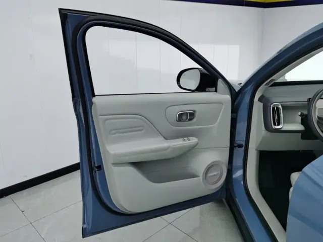 Leapmotor B10 — Фото автомобиля 7