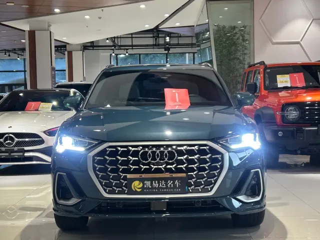 Audi Q3 — Фото автомобиля 3