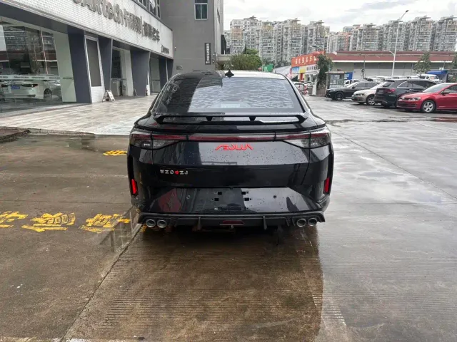 Dongfeng Yixuan — Фото автомобиля 6