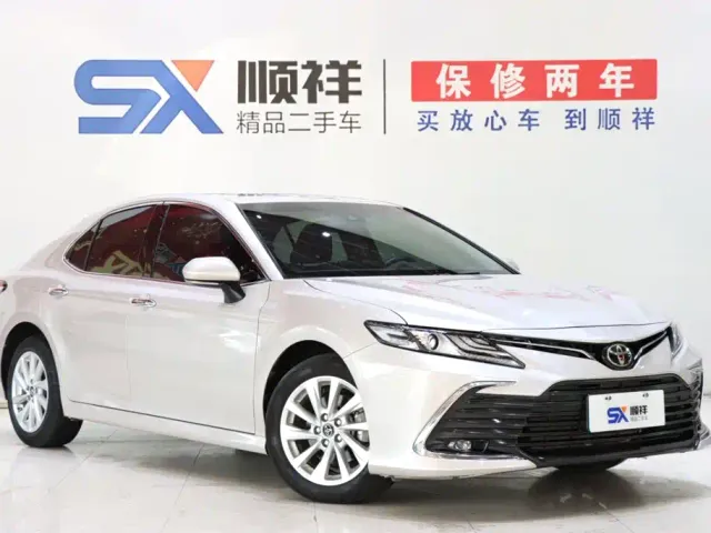 Toyota Camry — Фото автомобиля 3