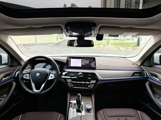 BMW 5 Series — Фото автомобиля 7
