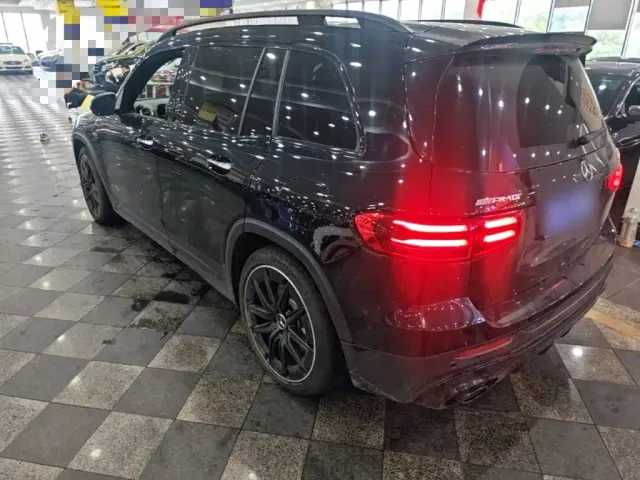 Mercedes-Benz GLB AMG — Фото автомобиля 4