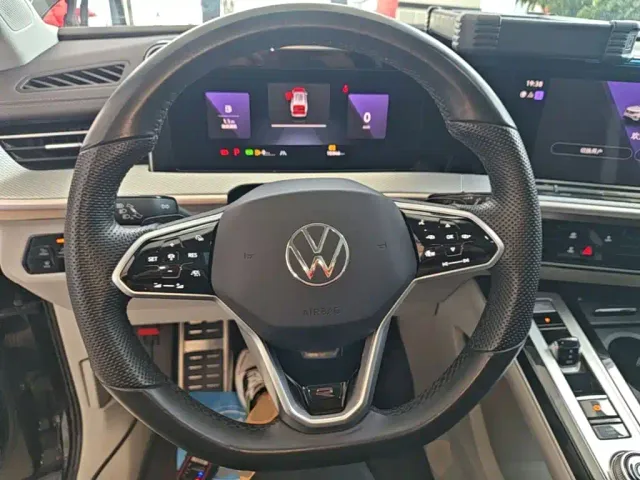 Volkswagen Talagon — Фото автомобиля 6
