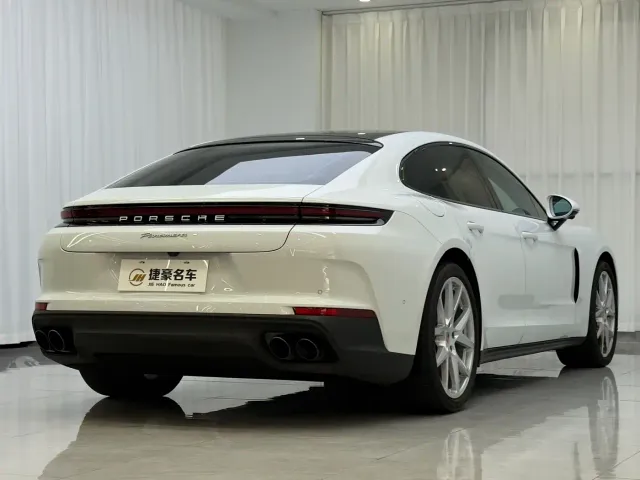 Porsche Panamera — Фото автомобиля 8