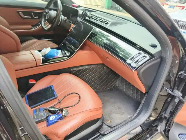 Mercedes-Benz S-Class — Фото автомобиля 10