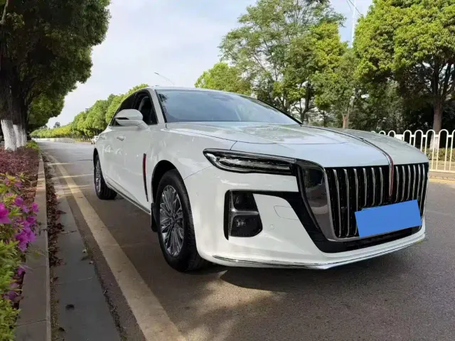 Hongqi H5 — Фото автомобиля 3