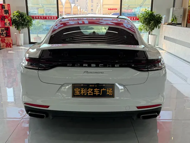 Porsche Panamera — Фото автомобиля 14
