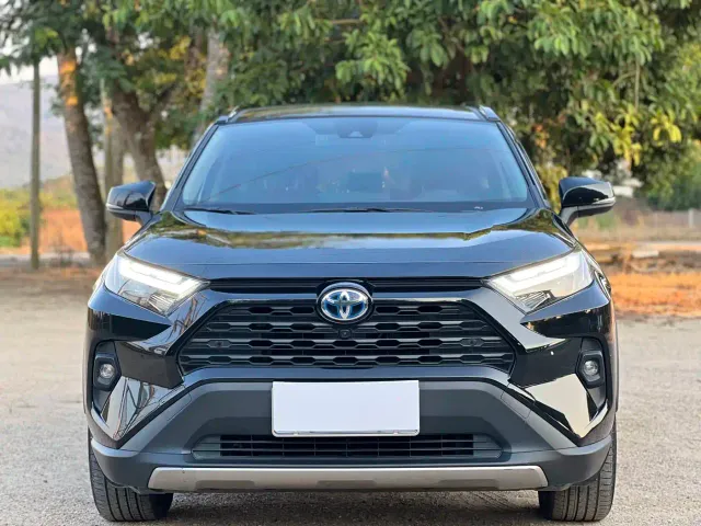 Toyota RAV4 — Фото автомобиля 3
