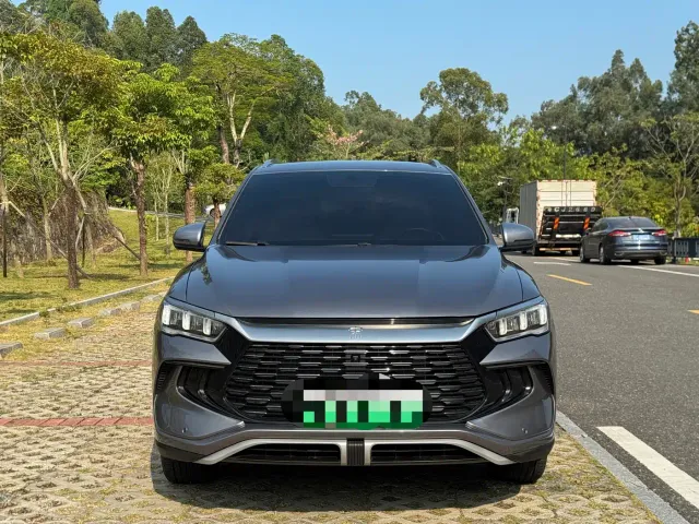 BYD Song Pro — Фото автомобиля 2