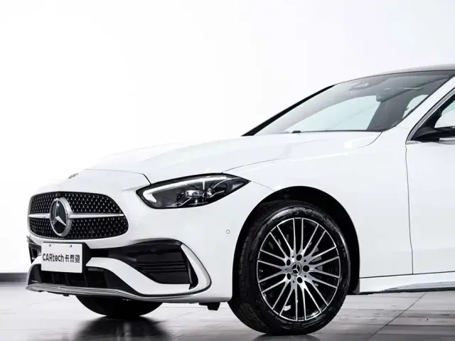 Mercedes-Benz C-Class — Фото автомобиля 5