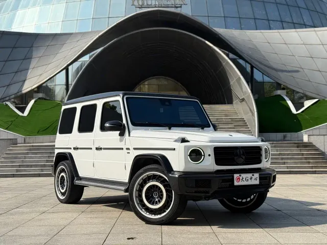 Mercedes-Benz G-Class — Фото автомобиля 3