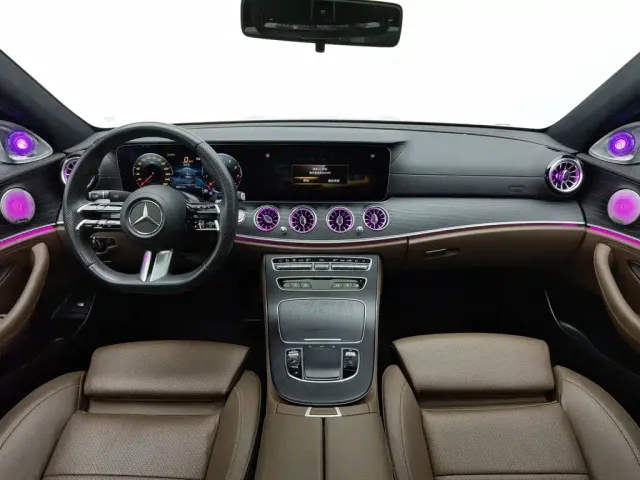 Mercedes-Benz E-Class — Фото автомобиля 5