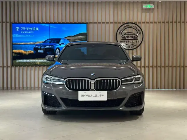 BMW 5 Series — Фото автомобиля 7