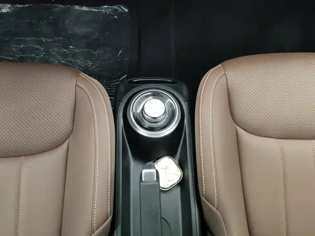 Wuling Bingo — Фото автомобиля 16
