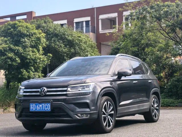 Volkswagen Tharu — Фото автомобиля 3