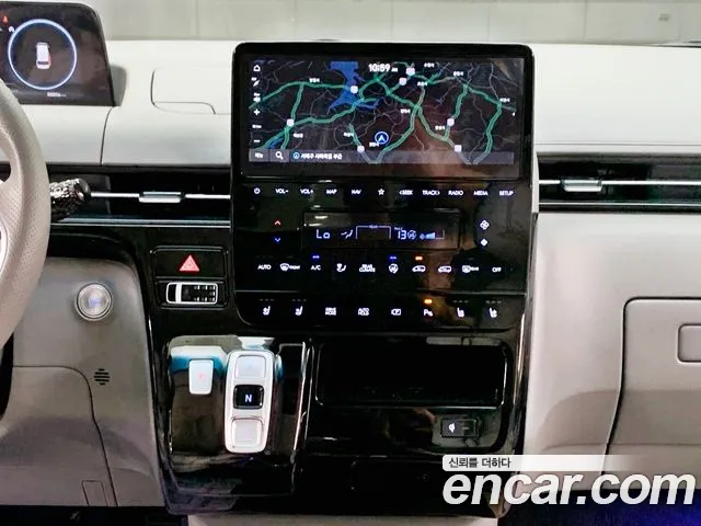 Hyundai Staria Staria 4WD Lounge 9 мест — Фото автомобиля 12