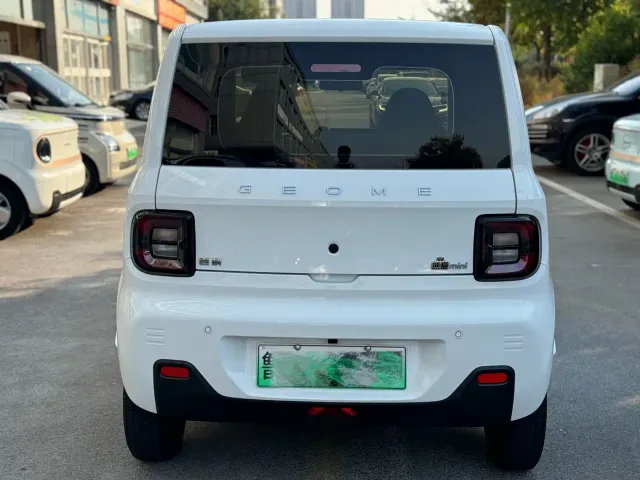 Geely Panda — Фото автомобиля 8