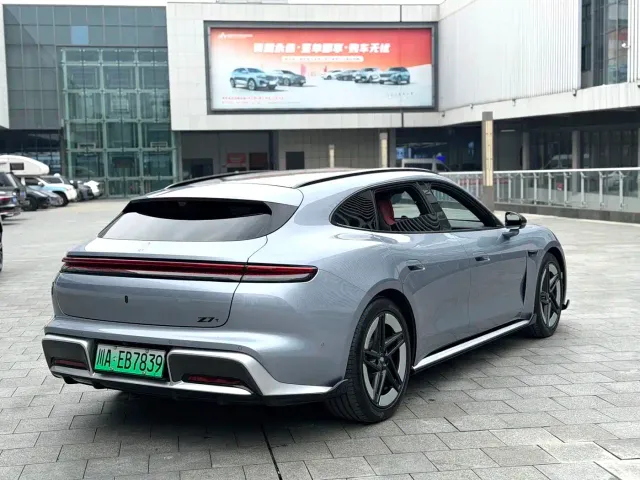Shangjie Z7T — Фото автомобиля 8