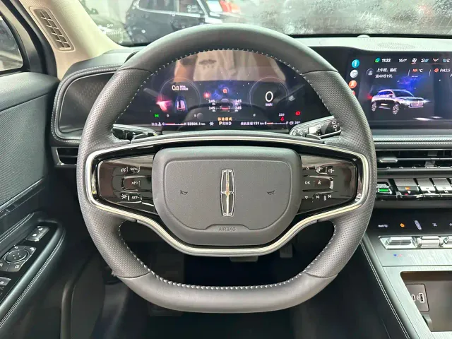 Lincoln Corsair — Фото автомобиля 19