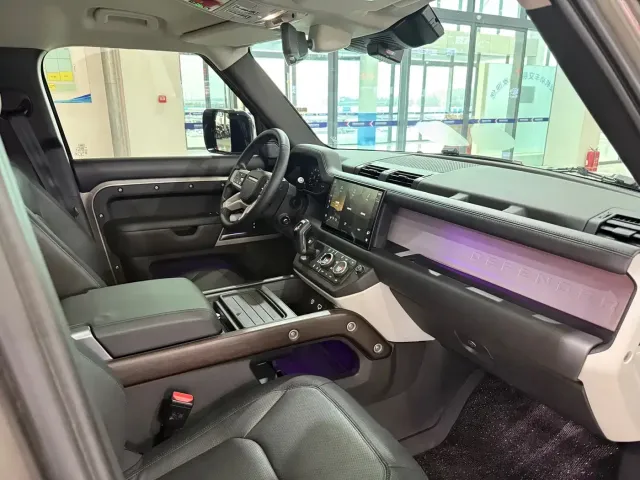 Land Rover Land Rover Defender 2022 110 P400 X-DYNAMIC HSE — Фото автомобиля 10