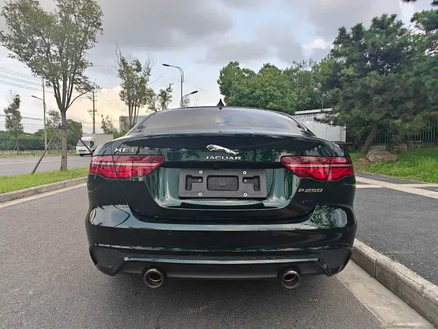 Jaguar XEL — Фото автомобиля 9