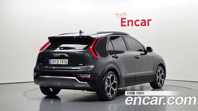Kia Niro The All New Niro Signature — Фото автомобиля 2