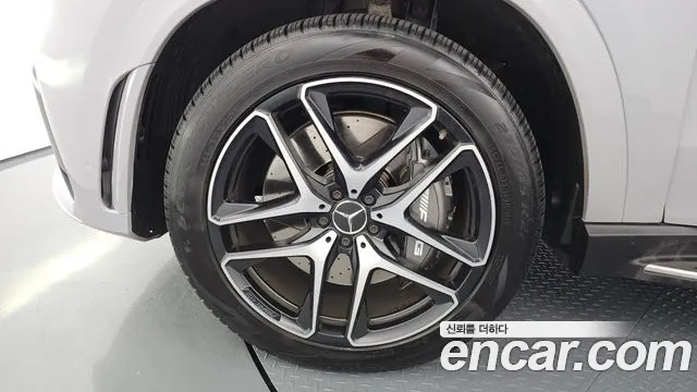 Mercedes-Benz GLE-Class — Фото автомобиля 5
