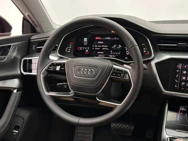 Audi A7L — Фото автомобиля 12