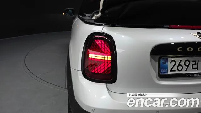 Mini Cooper Convertible — Фото автомобиля 21