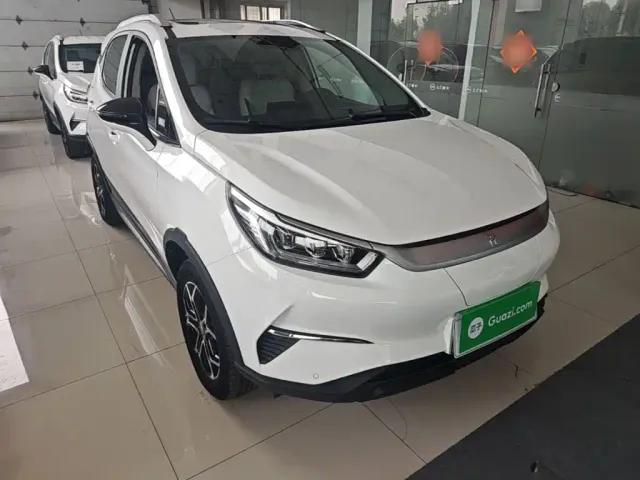 BYD Yuan Pro — Фото автомобиля 3