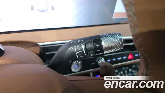 Genesis GV70 2.5T Бензин AWD — Фото автомобиля 28