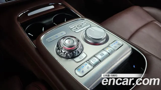 Genesis G90 Бензин 3.5 Turbo 2WD — Фото автомобиля 9