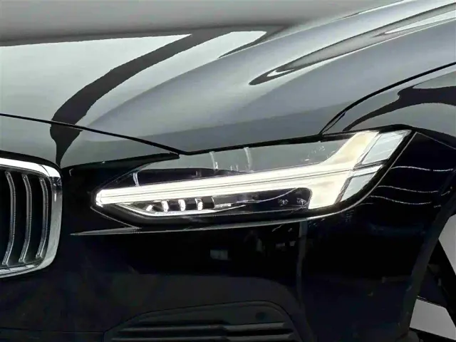Volvo S90 — Фото автомобиля 16