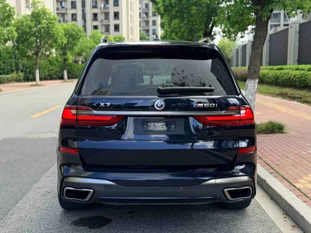BMW X7 — Фото автомобиля 17