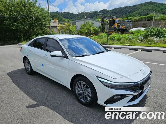 Hyundai Avante CN7 — Фото автомобиля 7