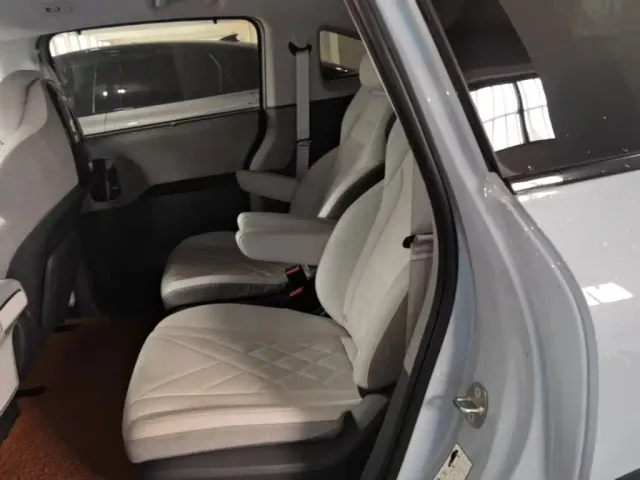 ARCFOX Arcfox Koala 2023 Family Edition Pro — Фото автомобиля 16