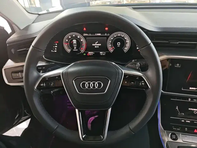 Audi A6L — Фото автомобиля 10