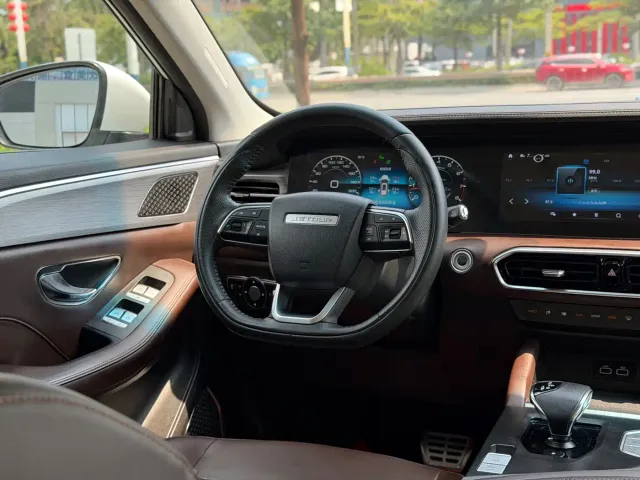 Jetour X90 Plus — Фото автомобиля 12