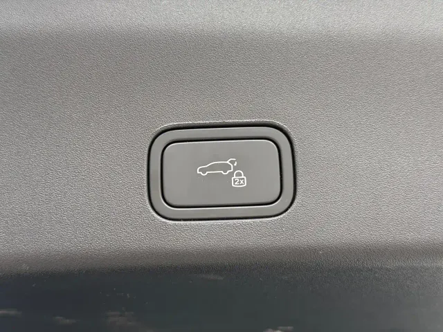 Li Auto i6 — Фото автомобиля 17