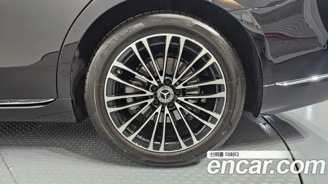 Mercedes-Benz S-Class S-класс W223 — Фото автомобиля 18