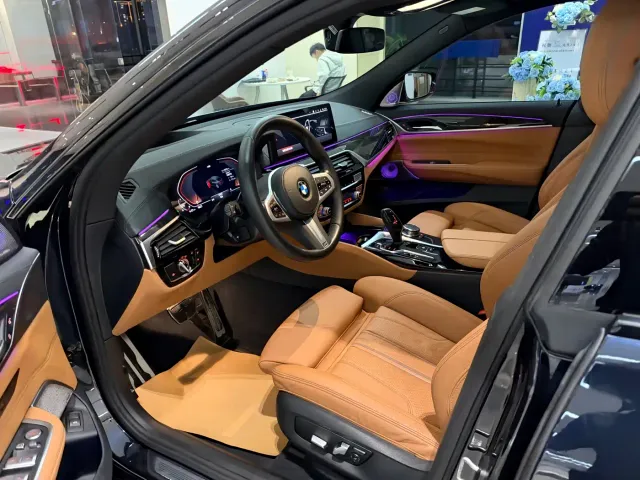 BMW 6 Series Gran Turismo — Фото автомобиля 5