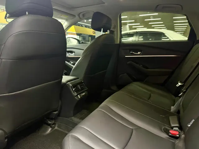 Honda Accord — Фото автомобиля 11