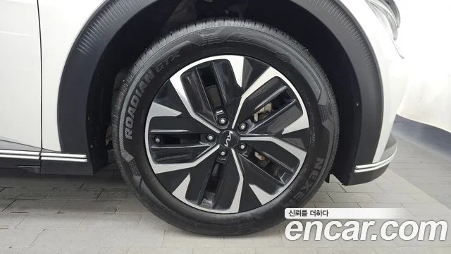 Kia EV6 — Фото автомобиля 20