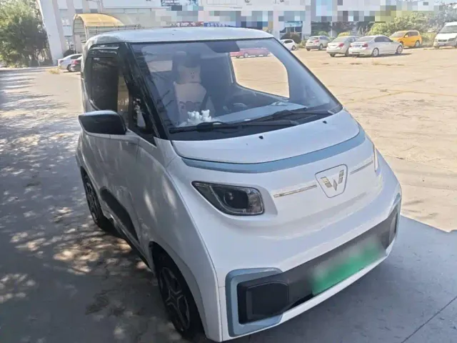 Wuling NanoEV — Фото автомобиля 3